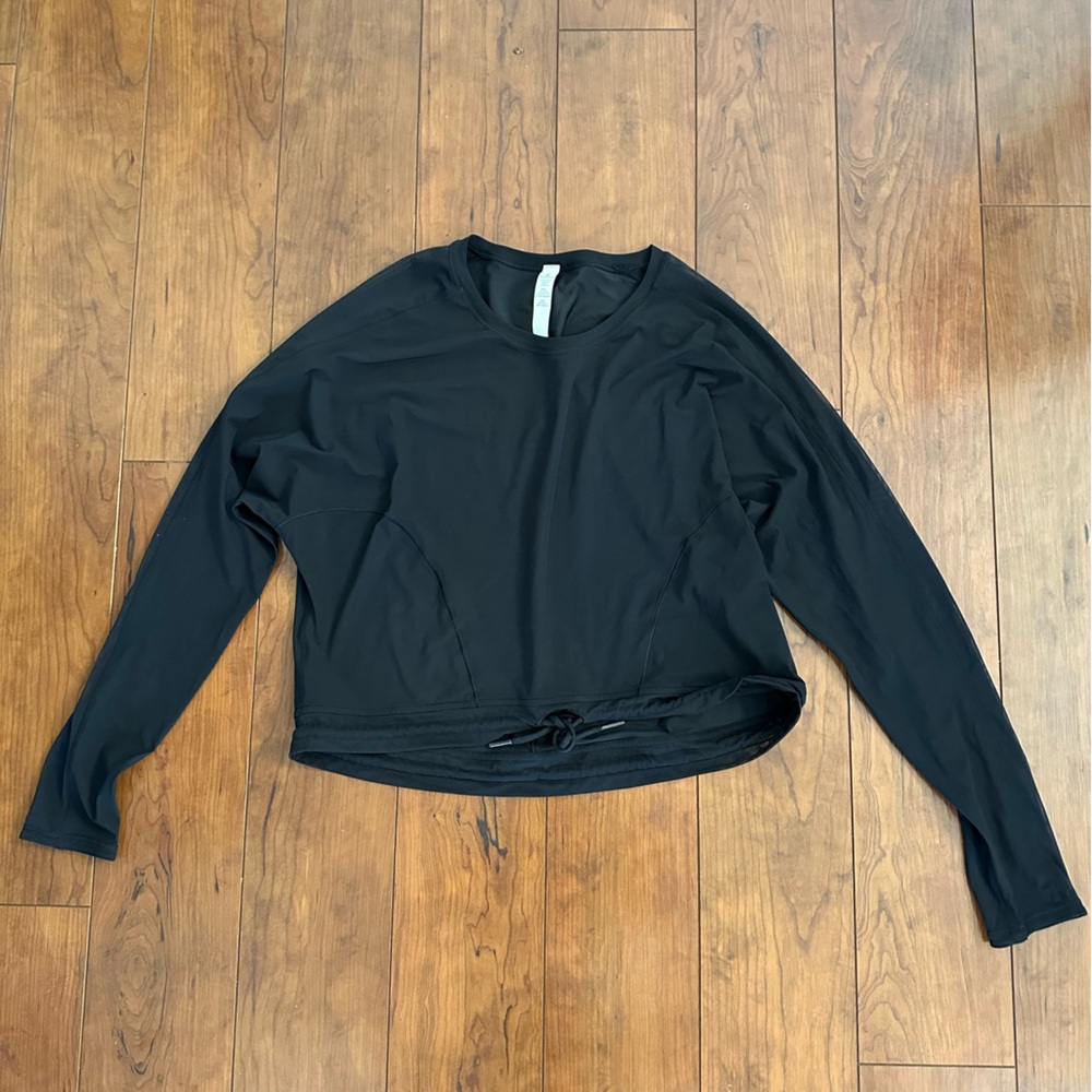 Lululemon Black Cropped Long Sleeve